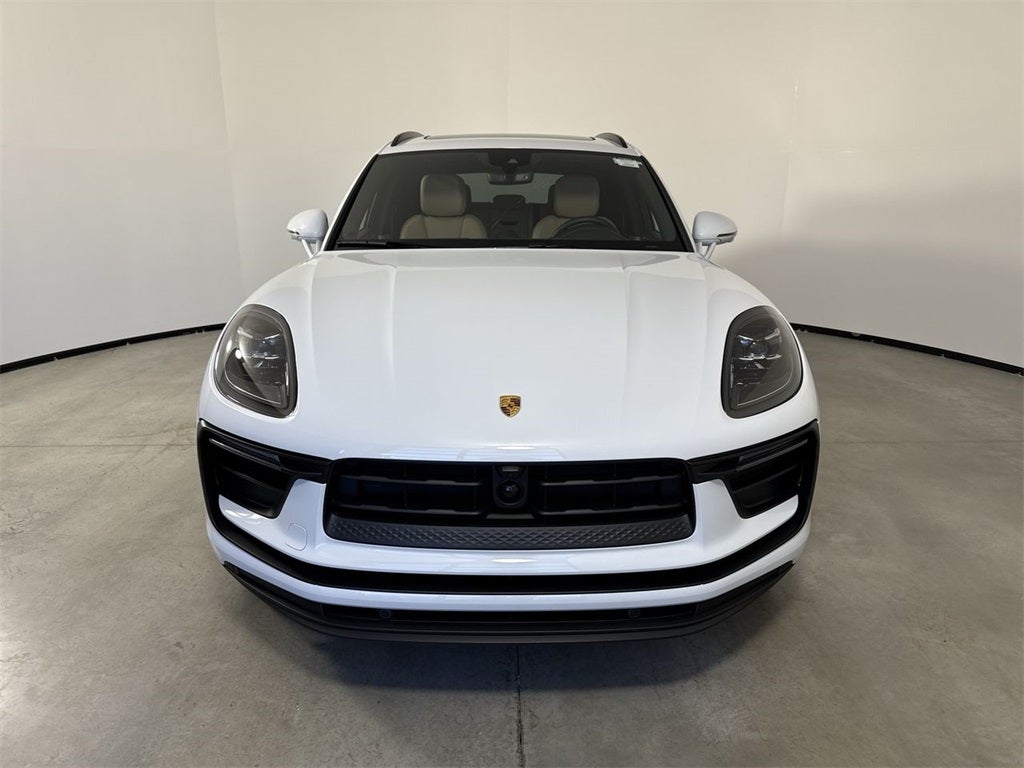 2025 Porsche Macan AWD