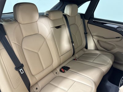 2025 Porsche Macan AWD