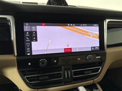 2025 Porsche Macan AWD