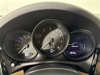 2025 Porsche Macan AWD