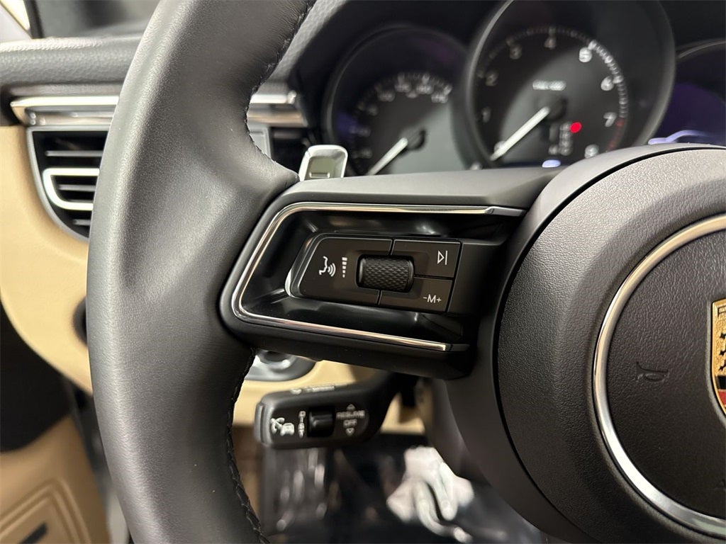 2025 Porsche Macan AWD