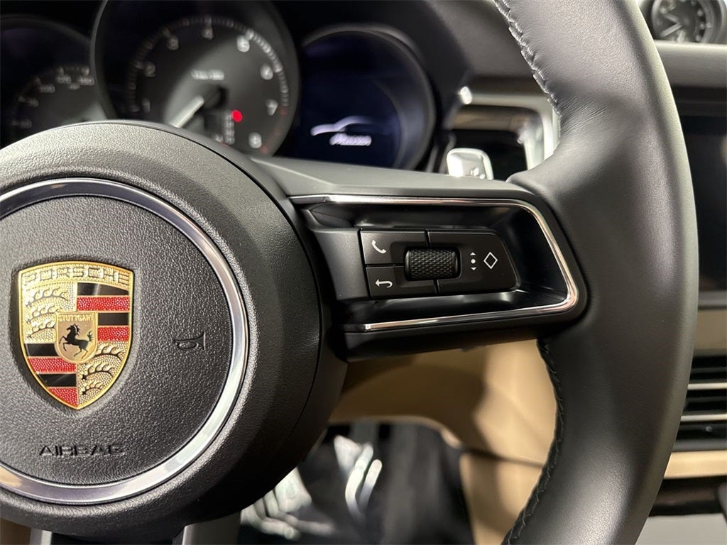 2025 Porsche Macan AWD