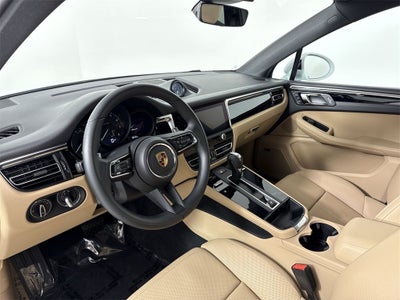 2025 Porsche Macan AWD