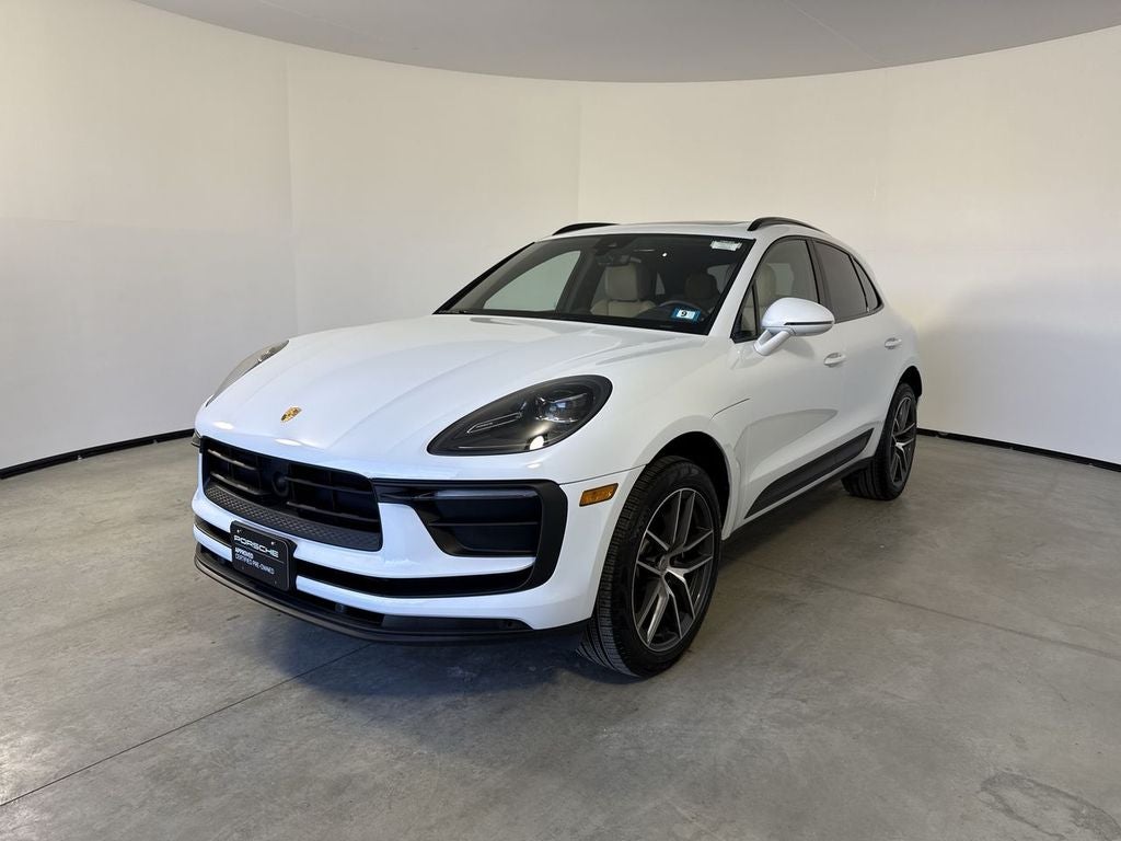 2025 Porsche Macan AWD