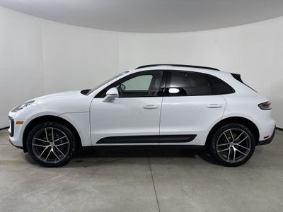 2025 Porsche Macan AWD