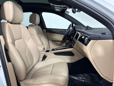 2025 Porsche Macan AWD