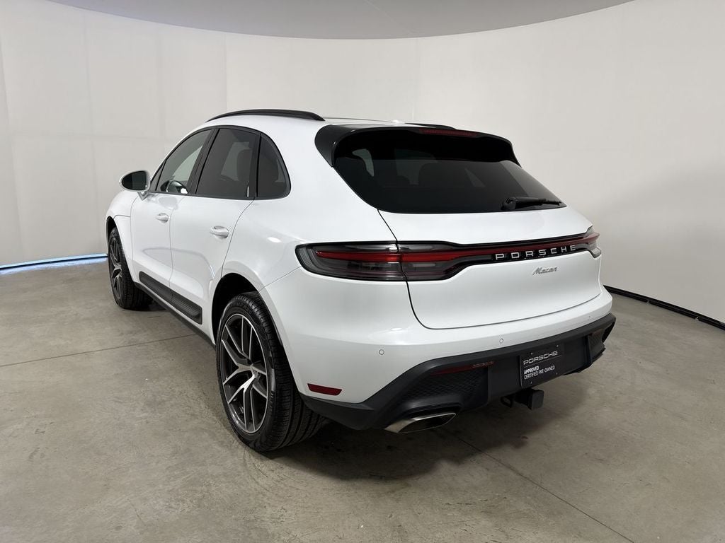 2025 Porsche Macan AWD