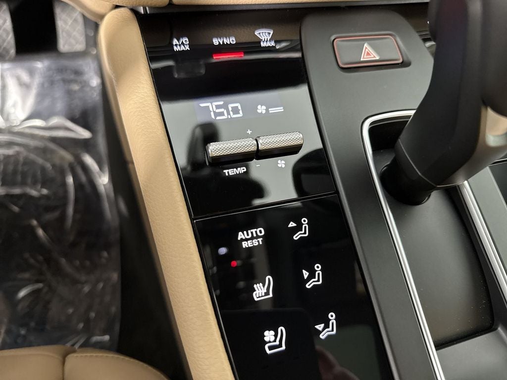 2025 Porsche Macan AWD