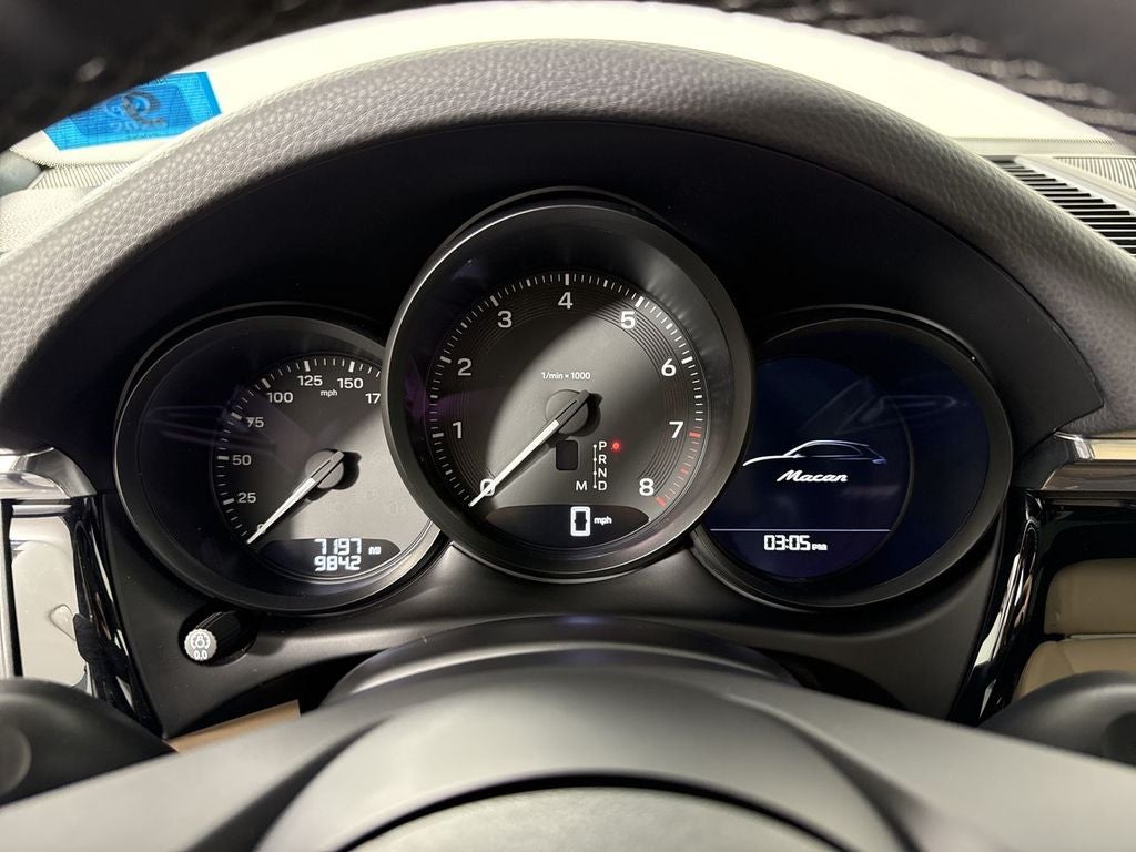 2025 Porsche Macan AWD