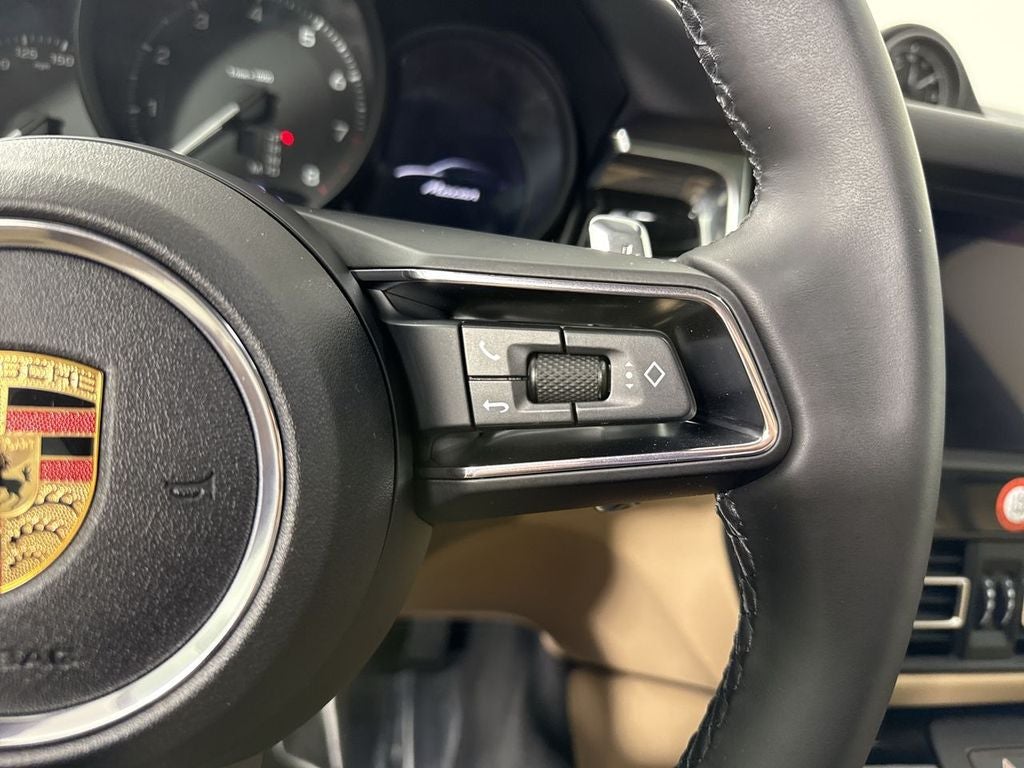 2025 Porsche Macan AWD