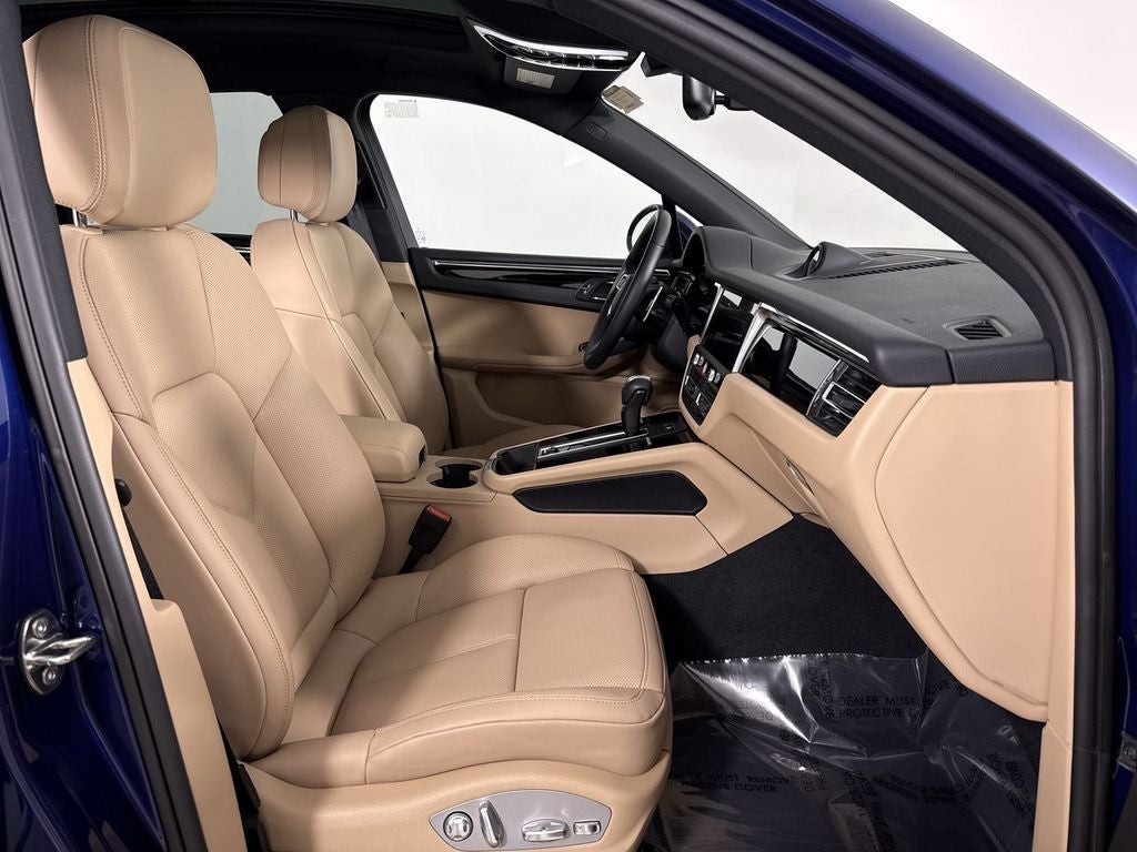 2025 Porsche Macan Macan
