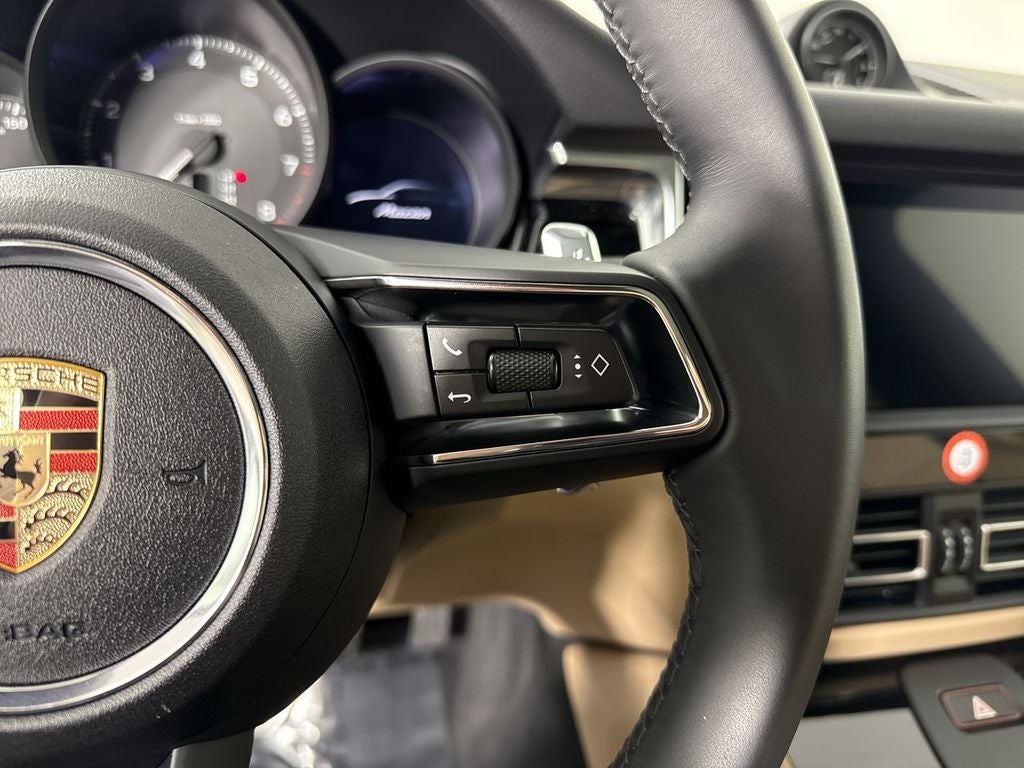 2025 Porsche Macan Macan