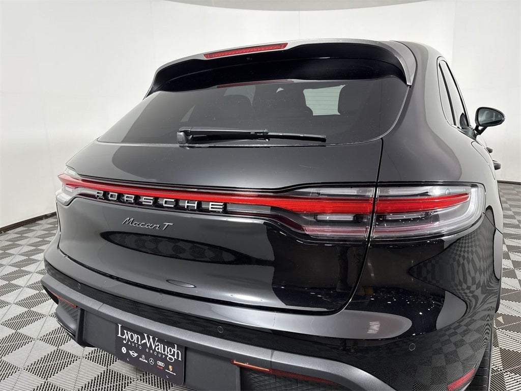 2025 Porsche Macan T