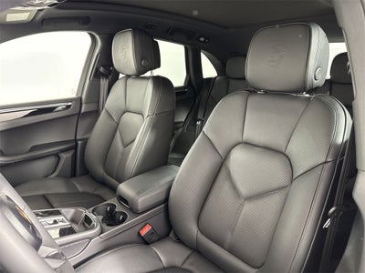 2025 Porsche Macan T