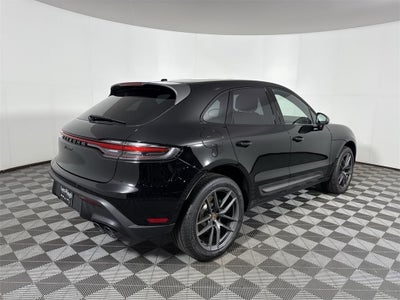 2025 Porsche Macan T
