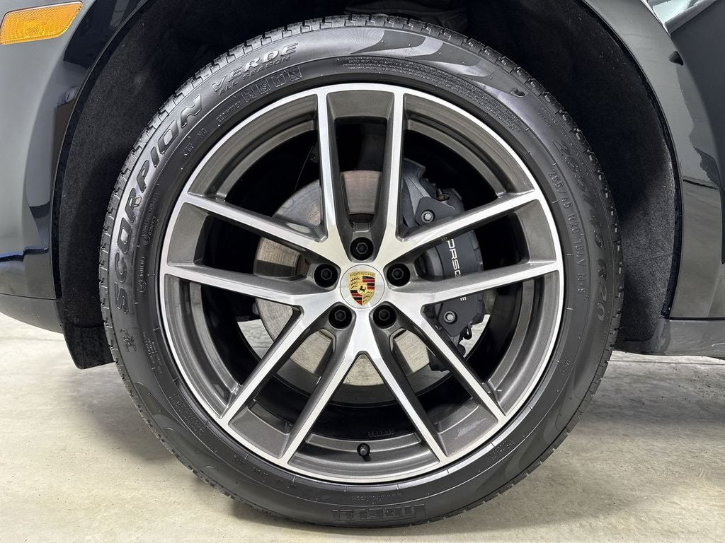 2026 Porsche Macan AWD