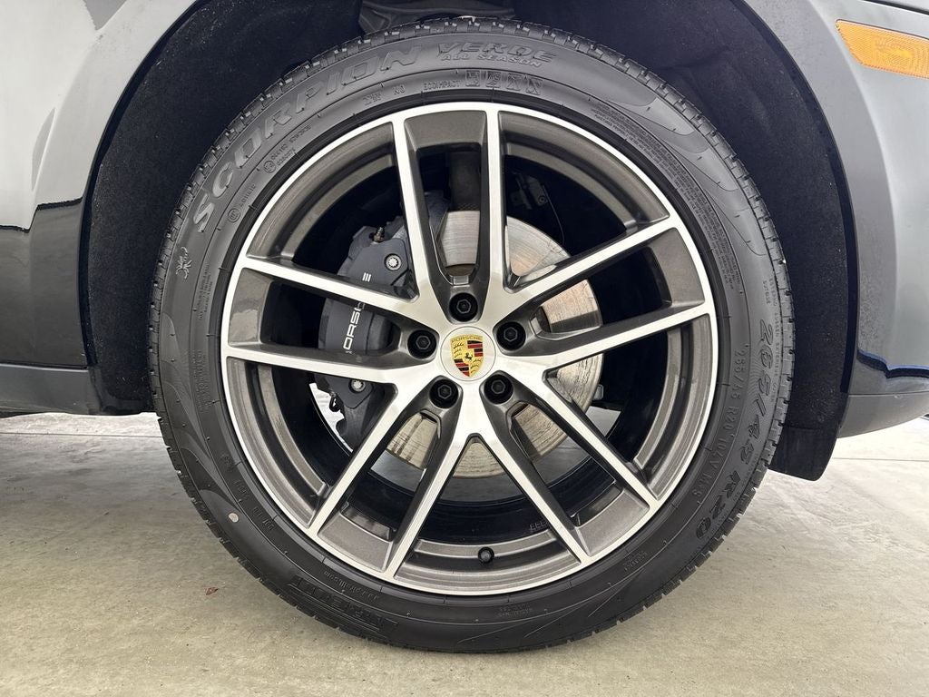 2026 Porsche Macan AWD