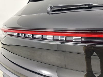 2026 Porsche Macan AWD
