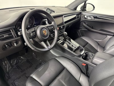 2026 Porsche Macan AWD
