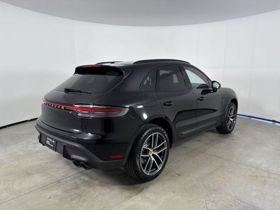 2026 Porsche Macan AWD