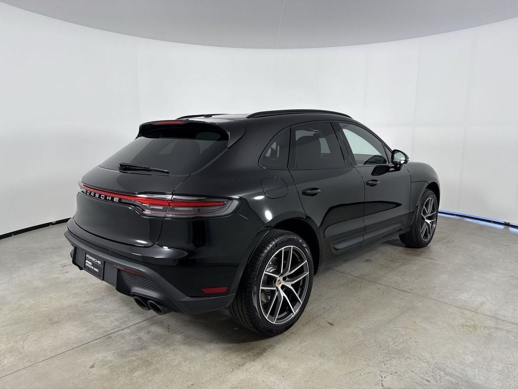 2026 Porsche Macan AWD