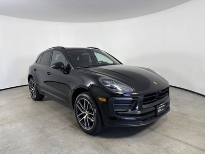 2026 Porsche Macan AWD