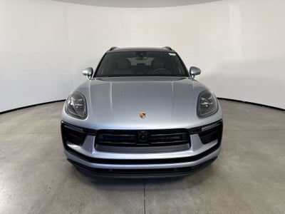 2026 Porsche Macan AWD