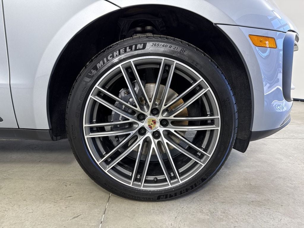 2026 Porsche Macan AWD
