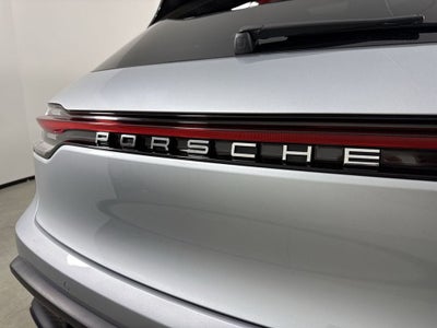 2026 Porsche Macan AWD