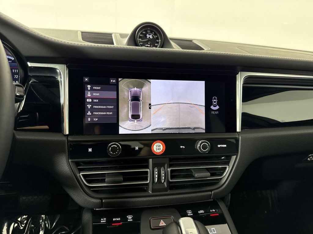 2026 Porsche Macan AWD