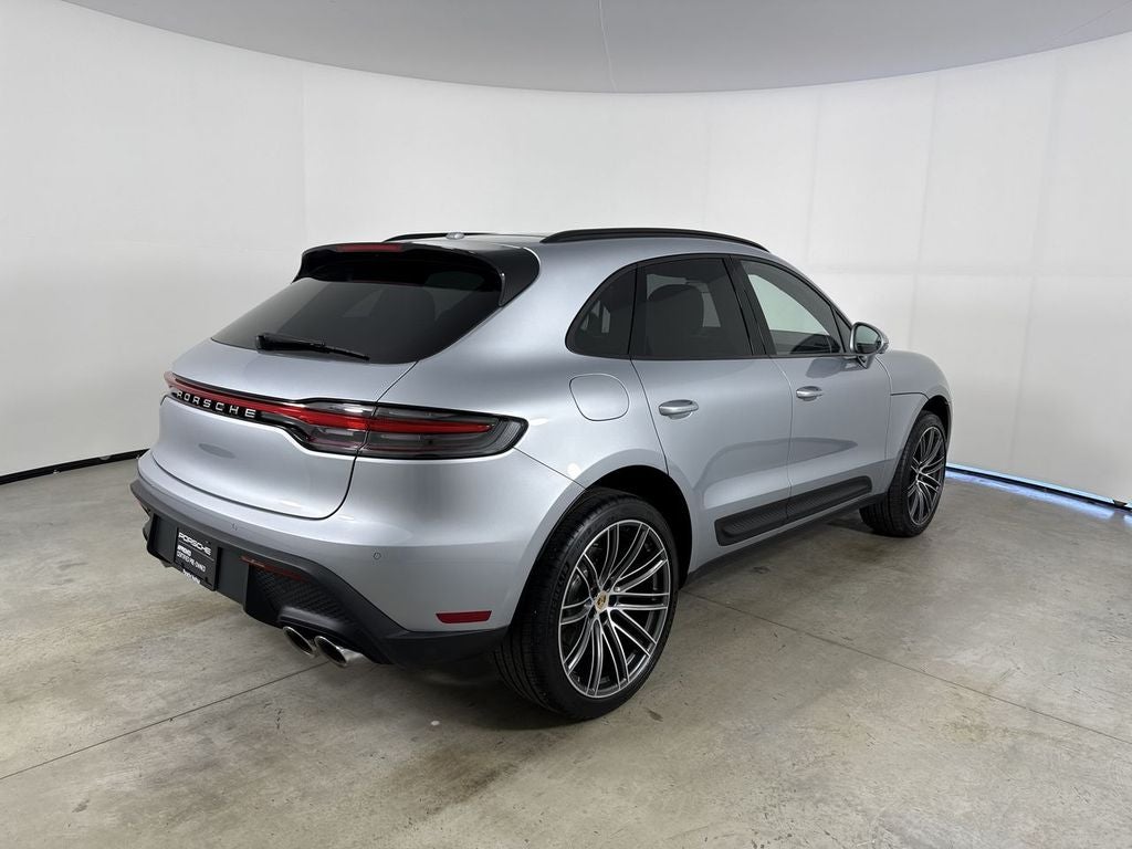 2026 Porsche Macan AWD