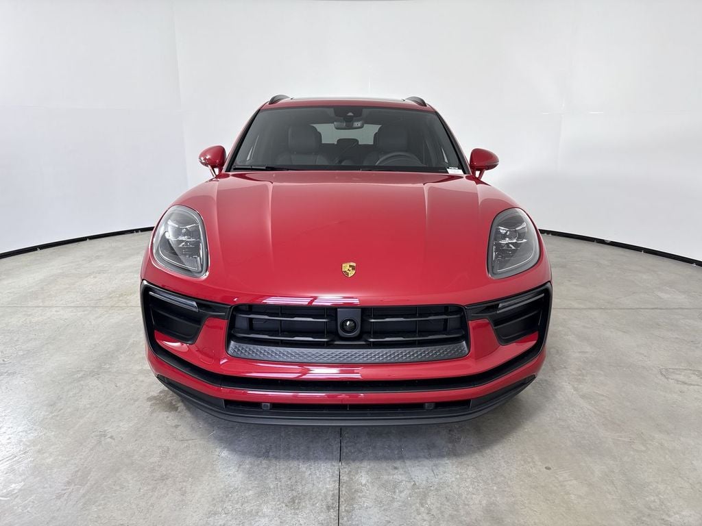 2026 Porsche Macan AWD