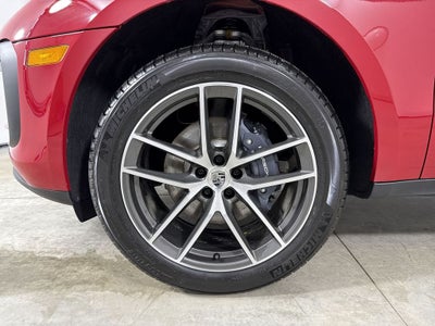 2026 Porsche Macan AWD