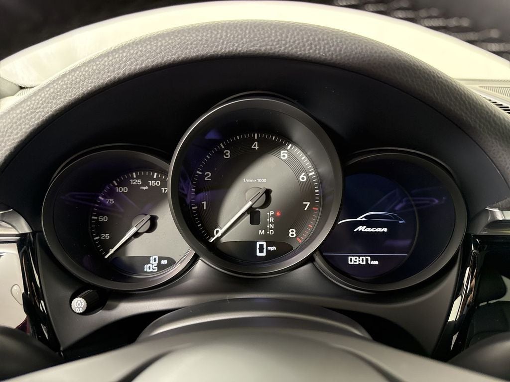 2026 Porsche Macan AWD