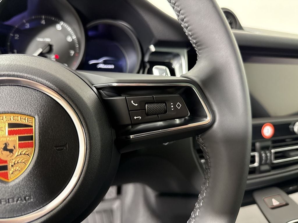 2026 Porsche Macan AWD