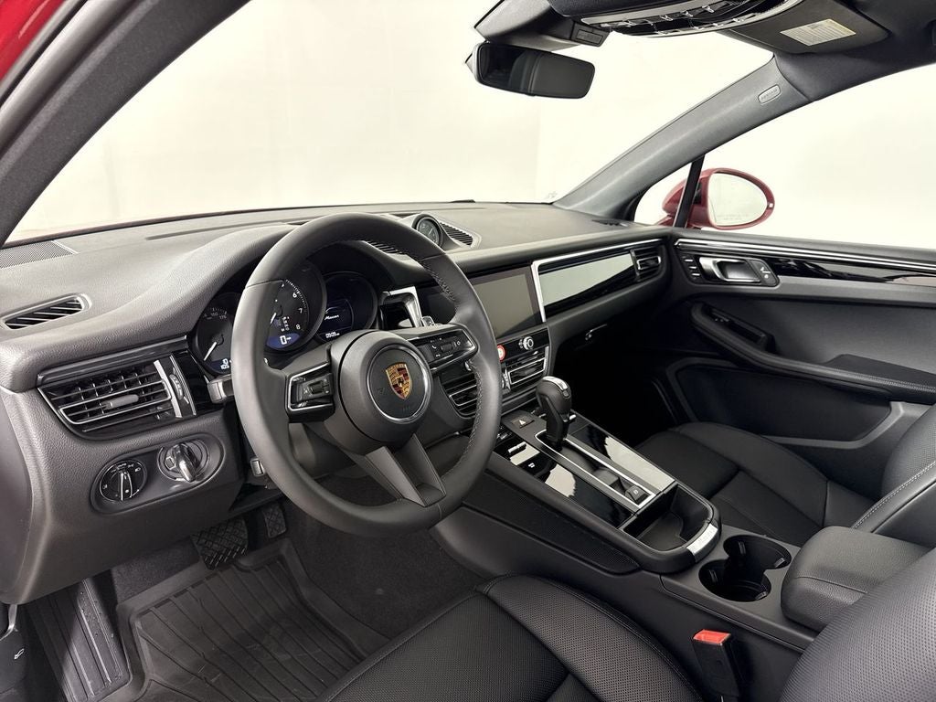 2026 Porsche Macan AWD