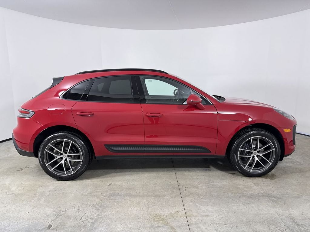 2026 Porsche Macan AWD