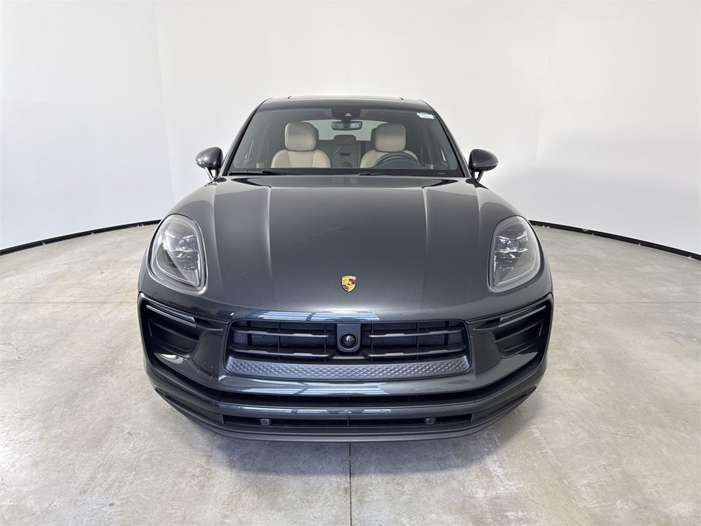 2026 Porsche Macan AWD