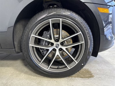 2026 Porsche Macan AWD