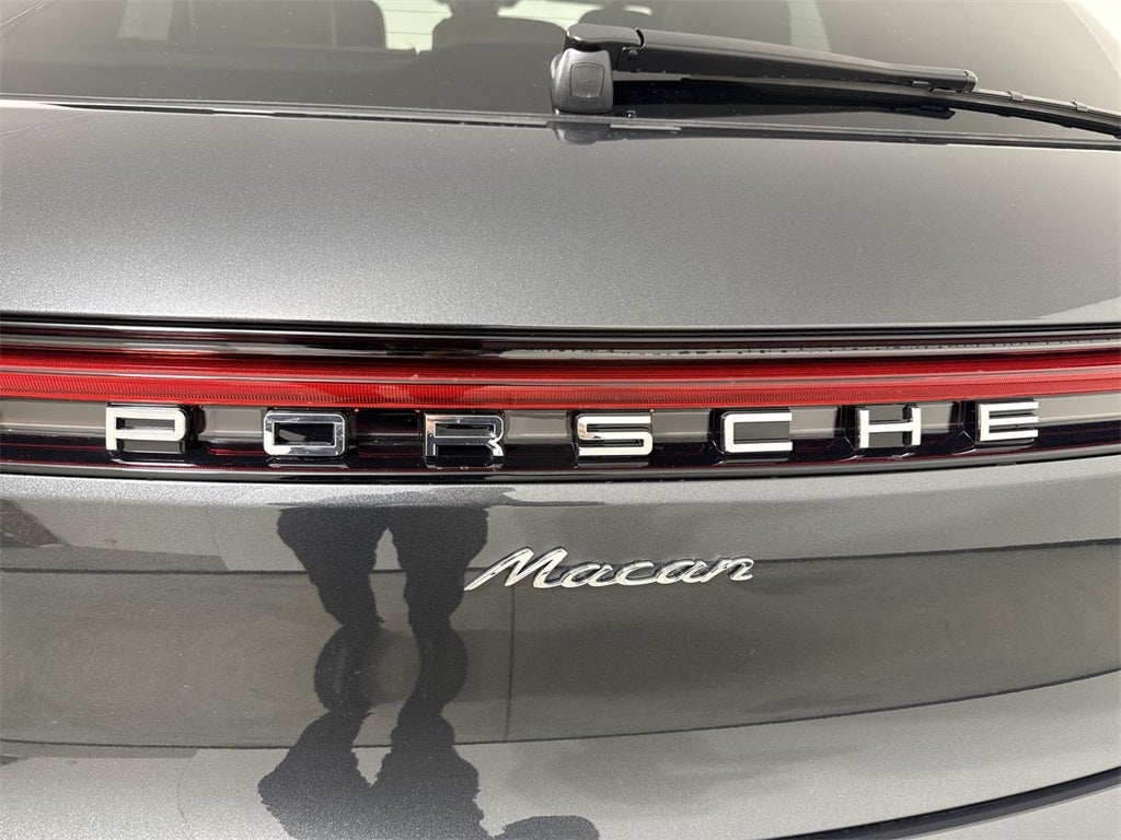 2026 Porsche Macan AWD