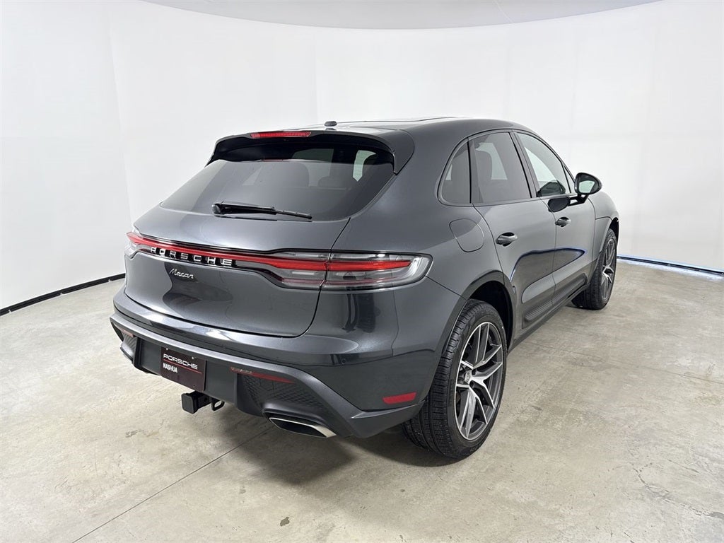 2026 Porsche Macan AWD