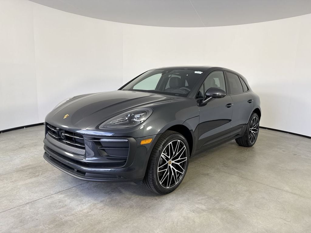 2026 Porsche Macan Macan