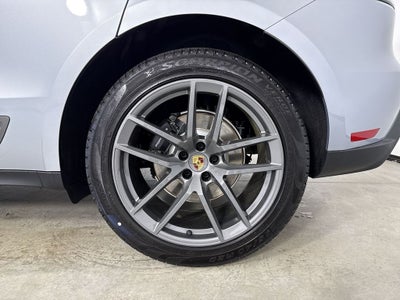 2026 Porsche Macan Macan T