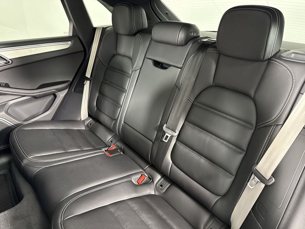 2026 Porsche Macan Macan T