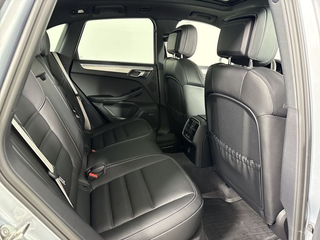 2026 Porsche Macan Macan T