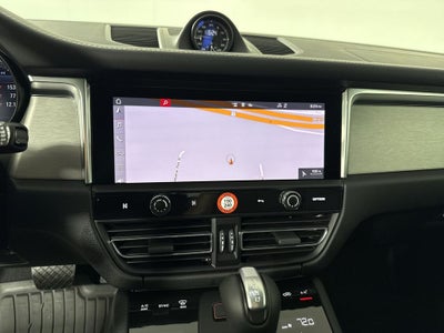 2026 Porsche Macan Macan T