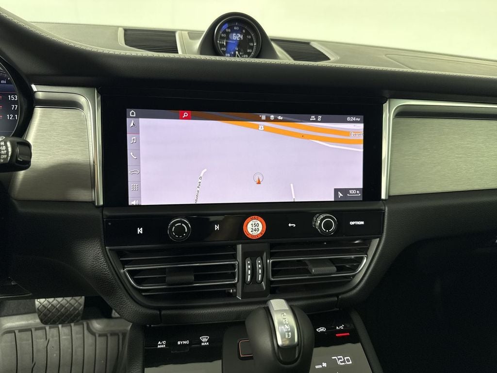 2026 Porsche Macan Macan T