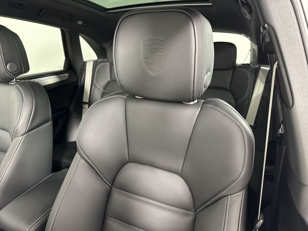 2026 Porsche Macan Macan T