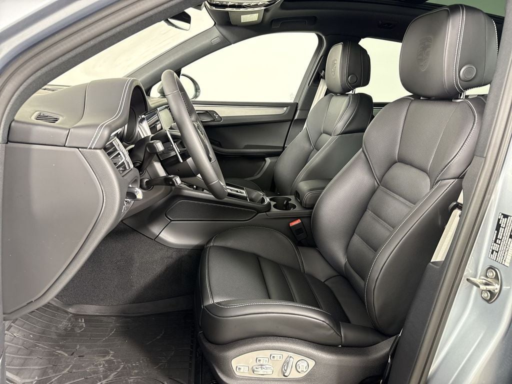2026 Porsche Macan Macan T