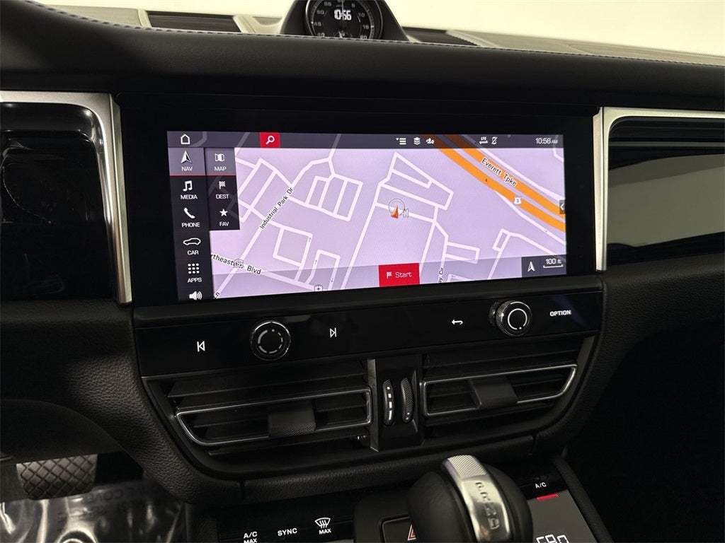 2023 Porsche Macan T